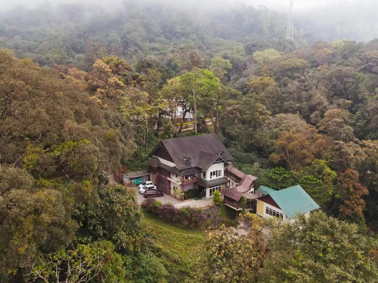 The Raarees Resort - A Hidden Resort In Munnar Szálloda