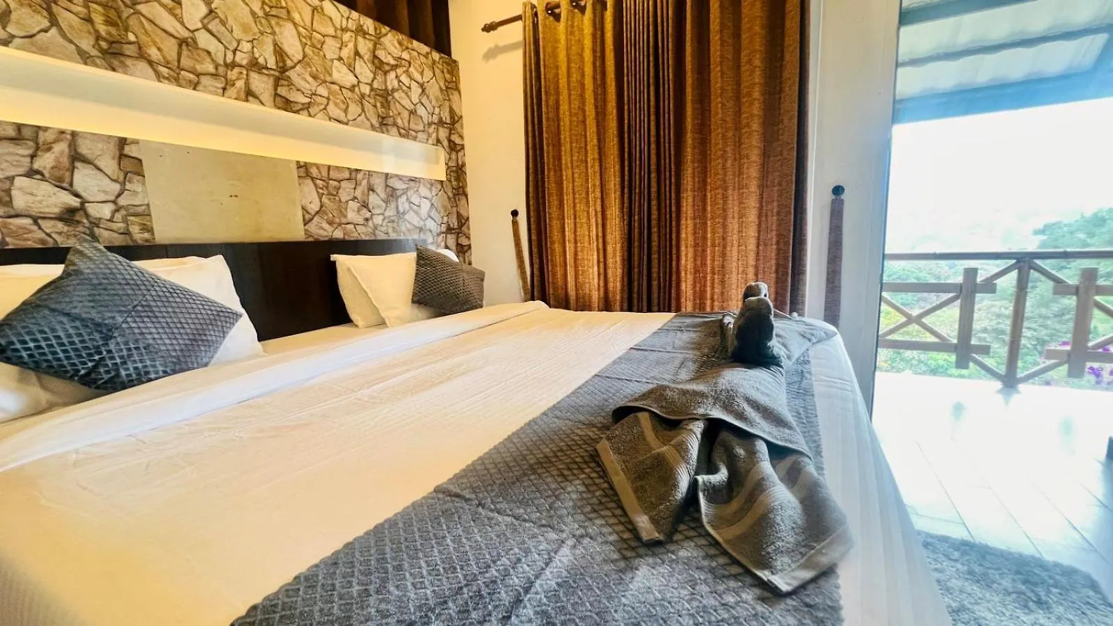 **** Szálloda The Raarees Resort - A Hidden Resort In Munnar India