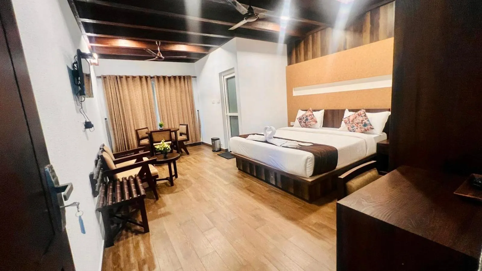 The Raarees Resort - A Hidden Resort In Munnar
